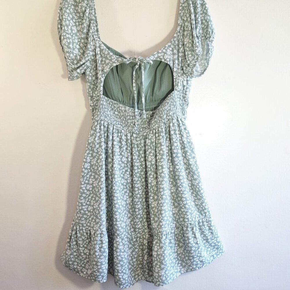 Hollister Dainty Floral Babydoll Mini Dress Puff Sleeve Ruffle Coquette  Medium - Picture 5 of 8